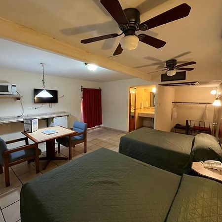 Hotel Suites Kino Hermosillo Zewnętrze zdjęcie