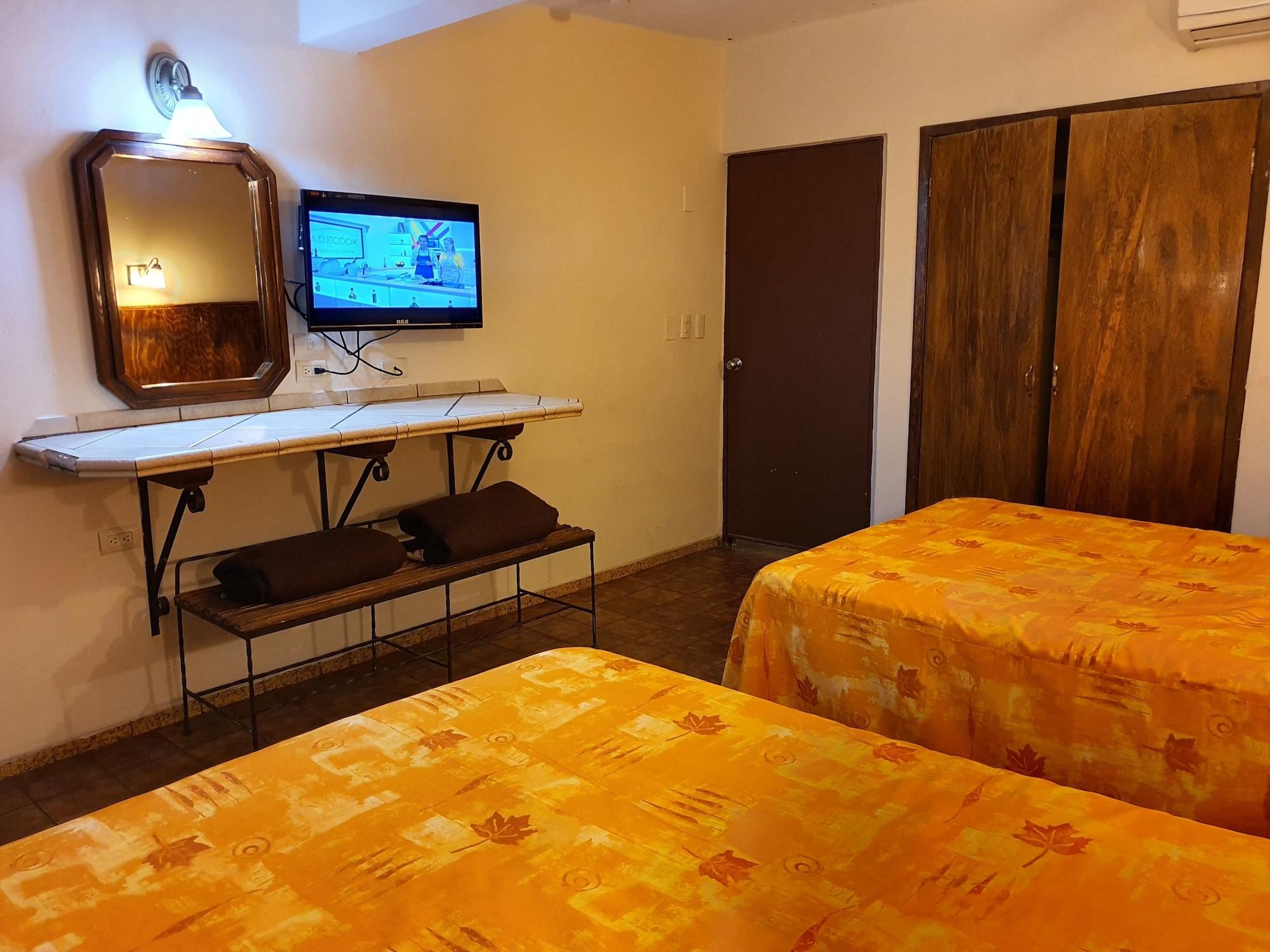 Hotel Suites Kino Hermosillo Zewnętrze zdjęcie