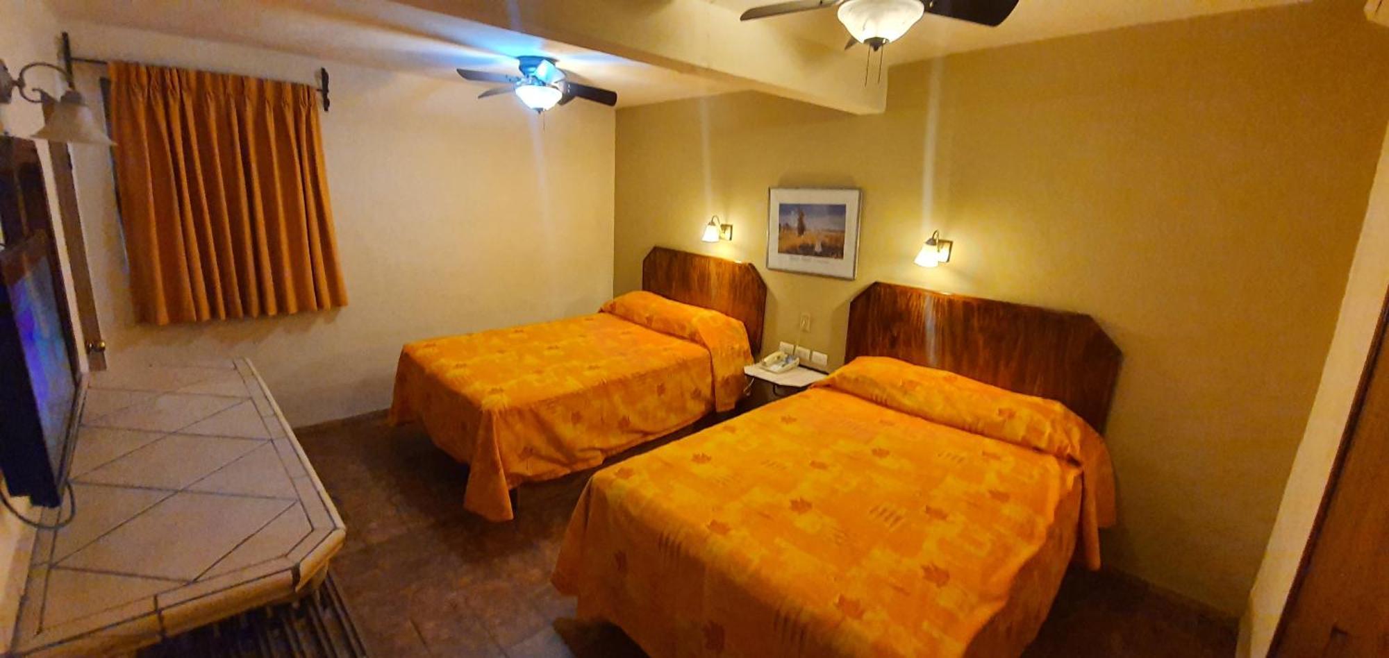 Hotel Suites Kino Hermosillo Zewnętrze zdjęcie