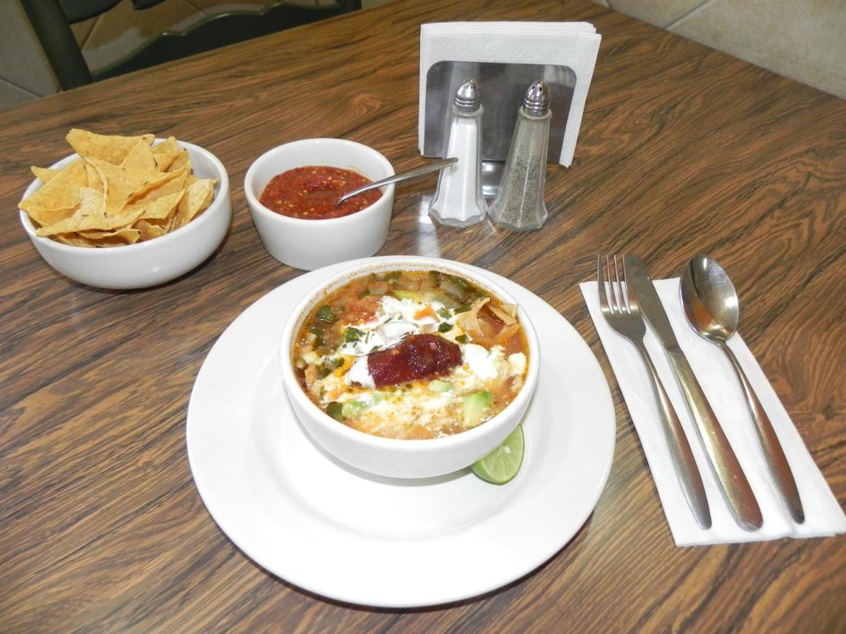 Hotel Suites Kino Hermosillo Zewnętrze zdjęcie